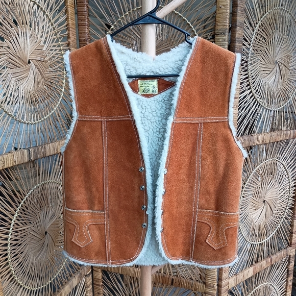 Other - Vintage 1960s-70s Leather & Sheepskin Lined Vest Mexico Size 42!